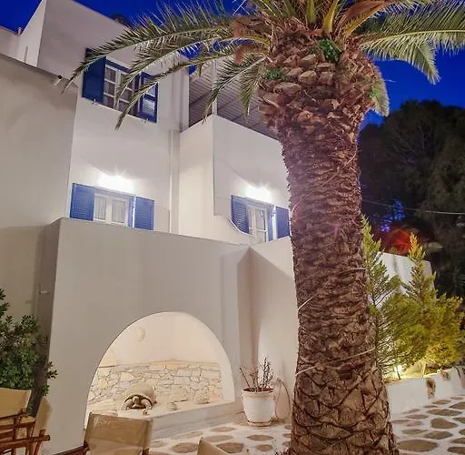 Nicos Studios & Apartments