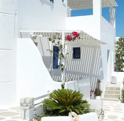 Nicos Studios & Apartments * Logaras