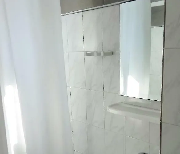 Nicos Studios & Apartments Logaras