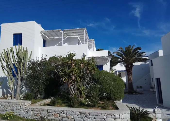 Nicos Studios & Apartments * Logaras