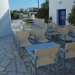 Nicos Studios & Apartments * Logaras