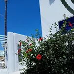 Nicos Studios & Apartments * Logaras