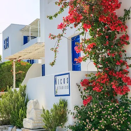 Nicos Studios & Apartments *