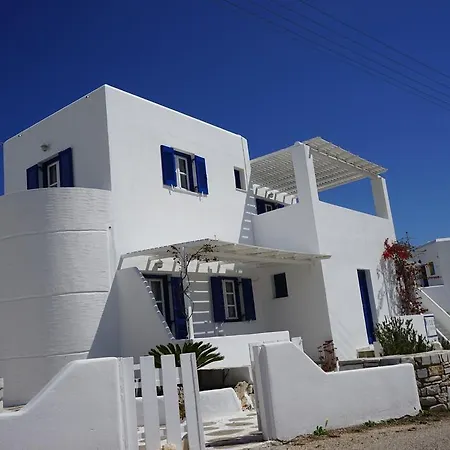 Nicos Studios & Apartments