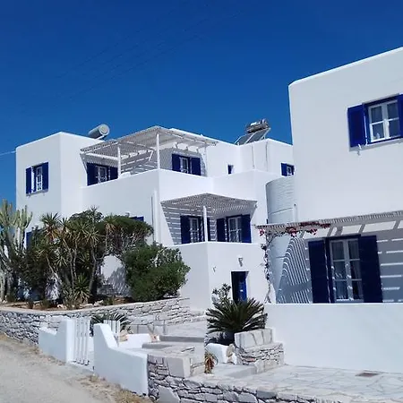 Nicos Studios & Apartments Logaras