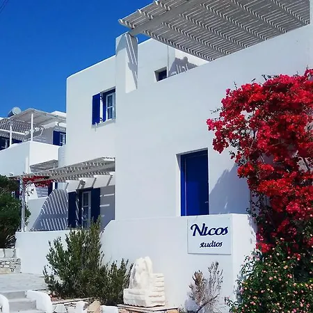 Nicos Studios & Apartments Logaras
