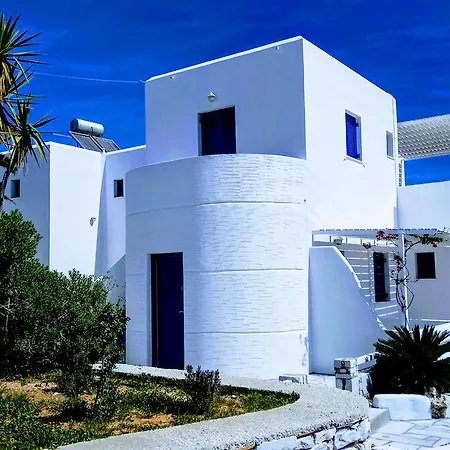 Nicos Studios & Apartments Logaras