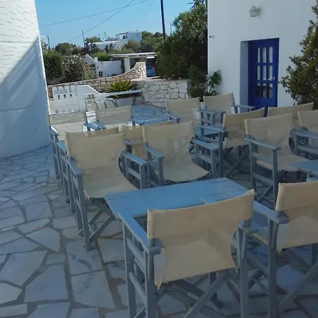 Nicos Studios & Apartments * Logaras