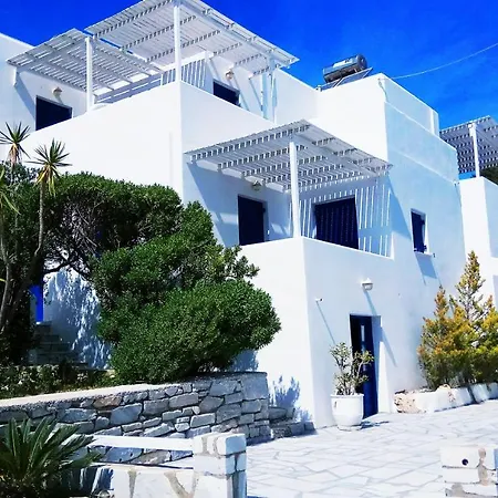 Nicos Studios & Apartments Logaras