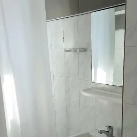 Nicos Studios & Apartments Logaras